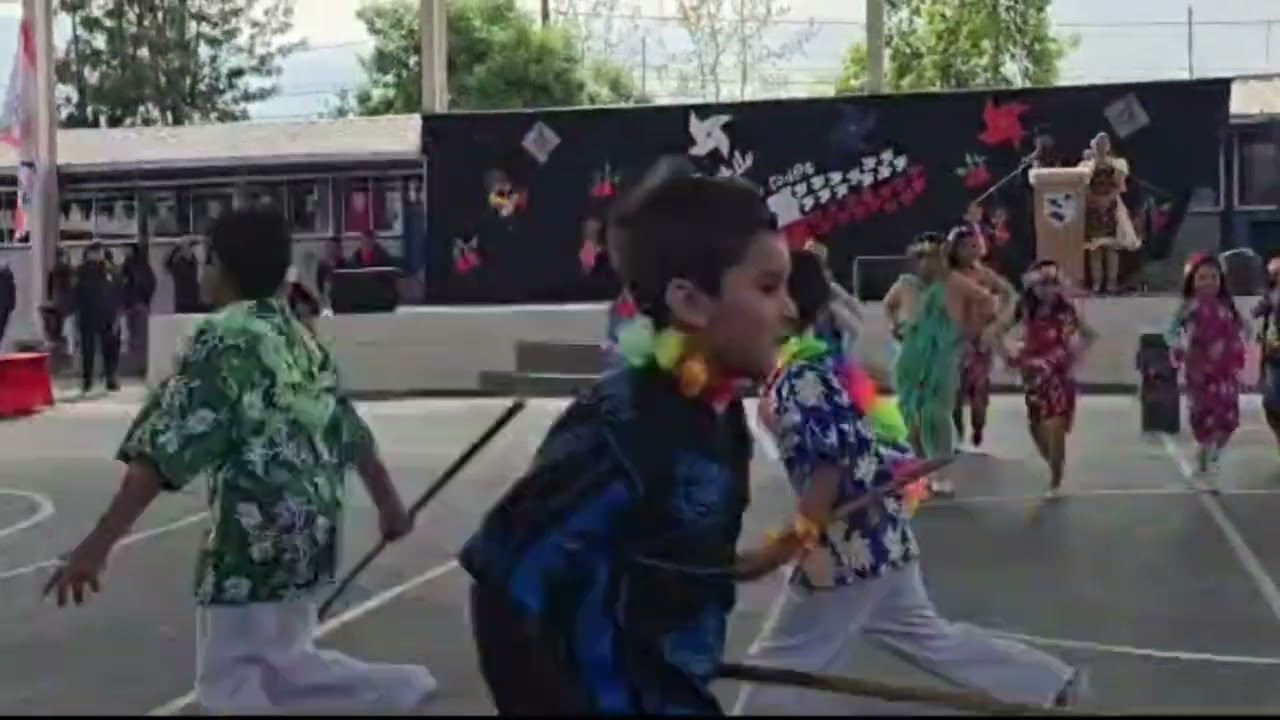 Baile Pascuense del 2° año básico.