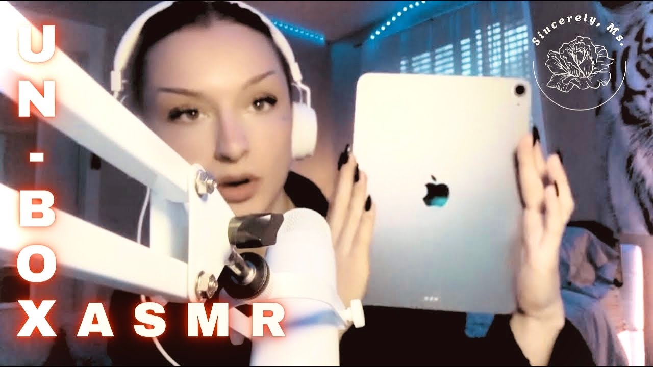 New iPAD Un-Boxing (ASMR)
