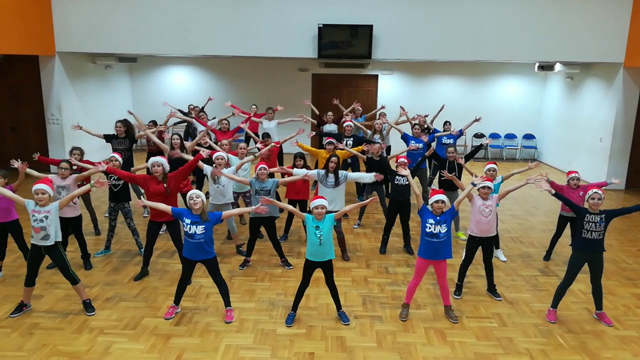 Christmas flash mob  2017 in Burgas  - Learn the steps