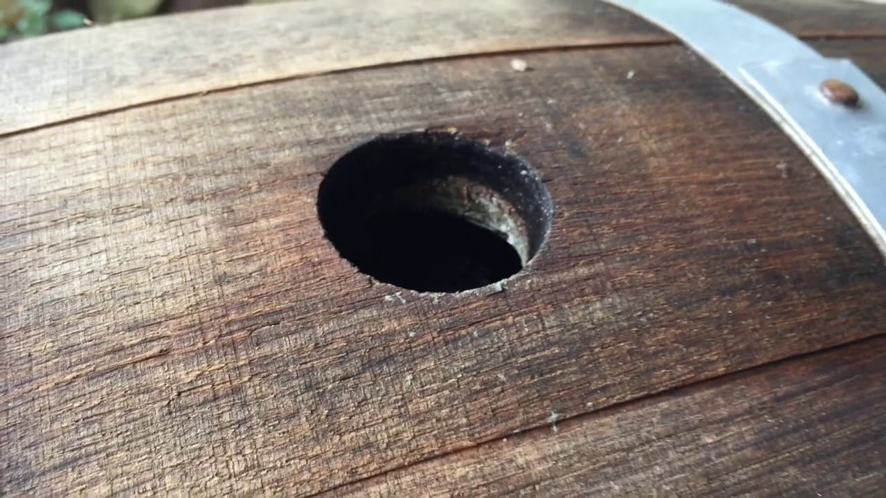 Inspección, limpieza y uso de barril de madera en cerveza