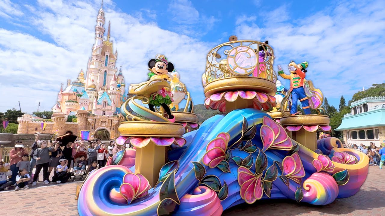 “FRIENDTASTIC!” Castle View without Princess Float｜Hong Kong Disneyland