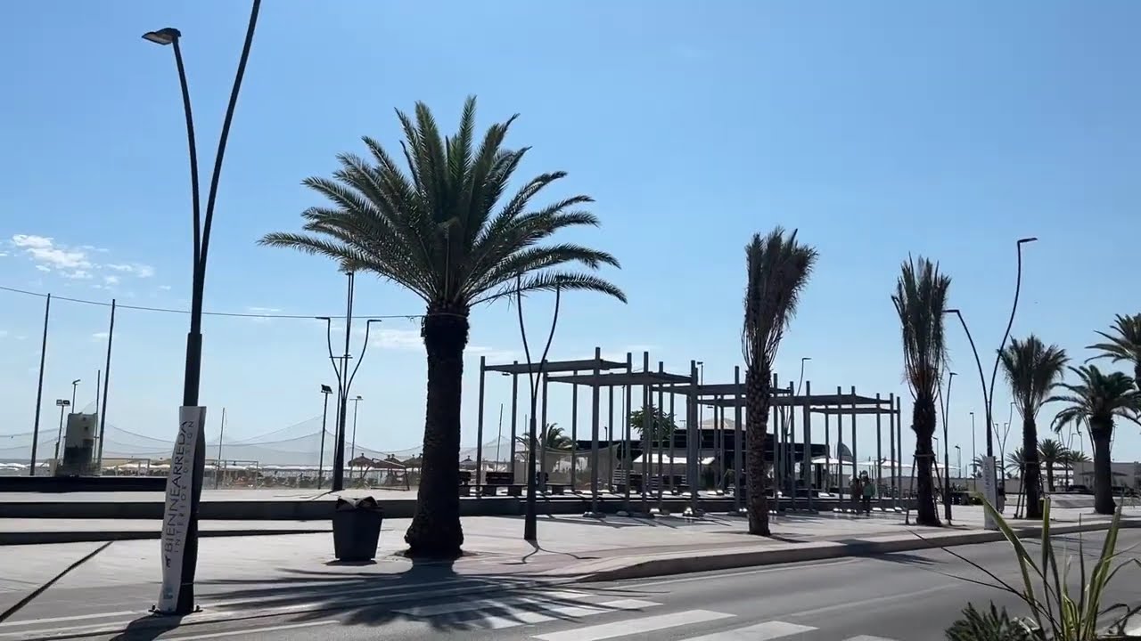 Spiaggia di Roseto degli Abruzzi (TE) - Abruzzo - www.tuttitaly.com - @tuttitaly