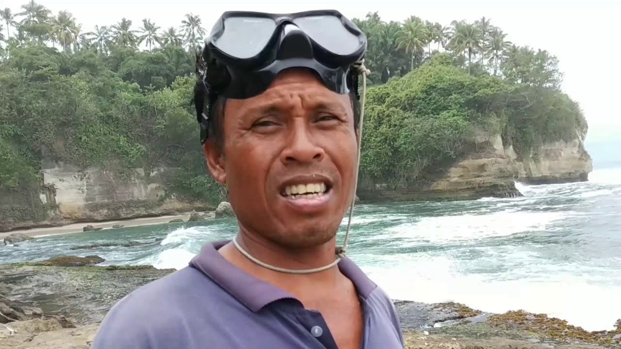 Menggantungkan Hidup di Karang Gantung