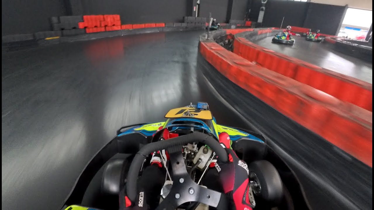 Practice on a damaged kart - TopFuel Racing Arena - 270cc R25