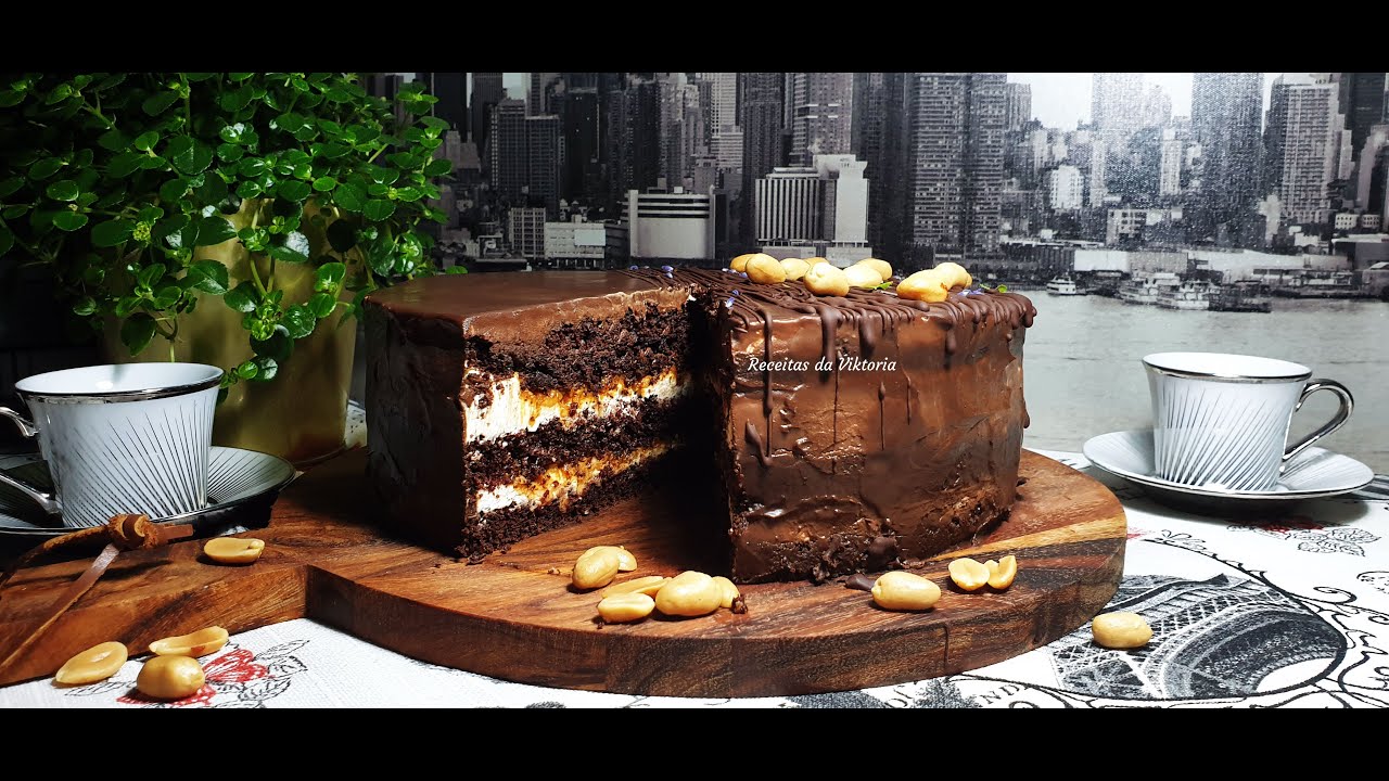 Bolo Snickers - Snickers cake - 𝓡𝓮𝓬𝓮𝓲𝓽𝓪𝓼 𝓭𝓪 𝓥𝓲𝓴𝓽𝓸𝓻𝓲𝓪 👩‍🍳