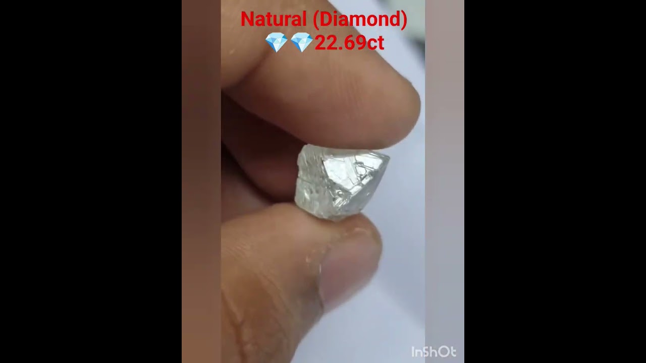 💕NATURAL✨(Gem Diamond)💎💎22.69ct@(ANGOLA)🇦🇴@gemstonesdesires6445(Pls Like,Share& Subs)My youtube📺
