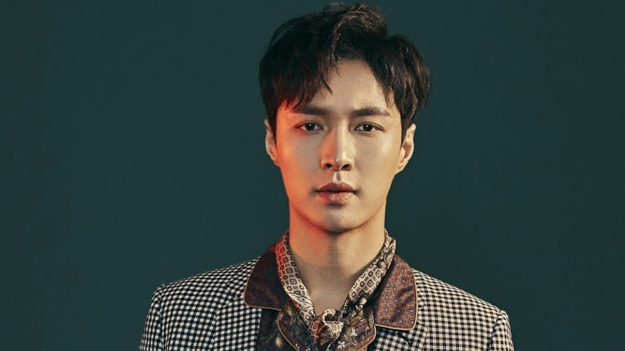 Lay Will Be The Host Of China's Version Of 'Produce 101' !