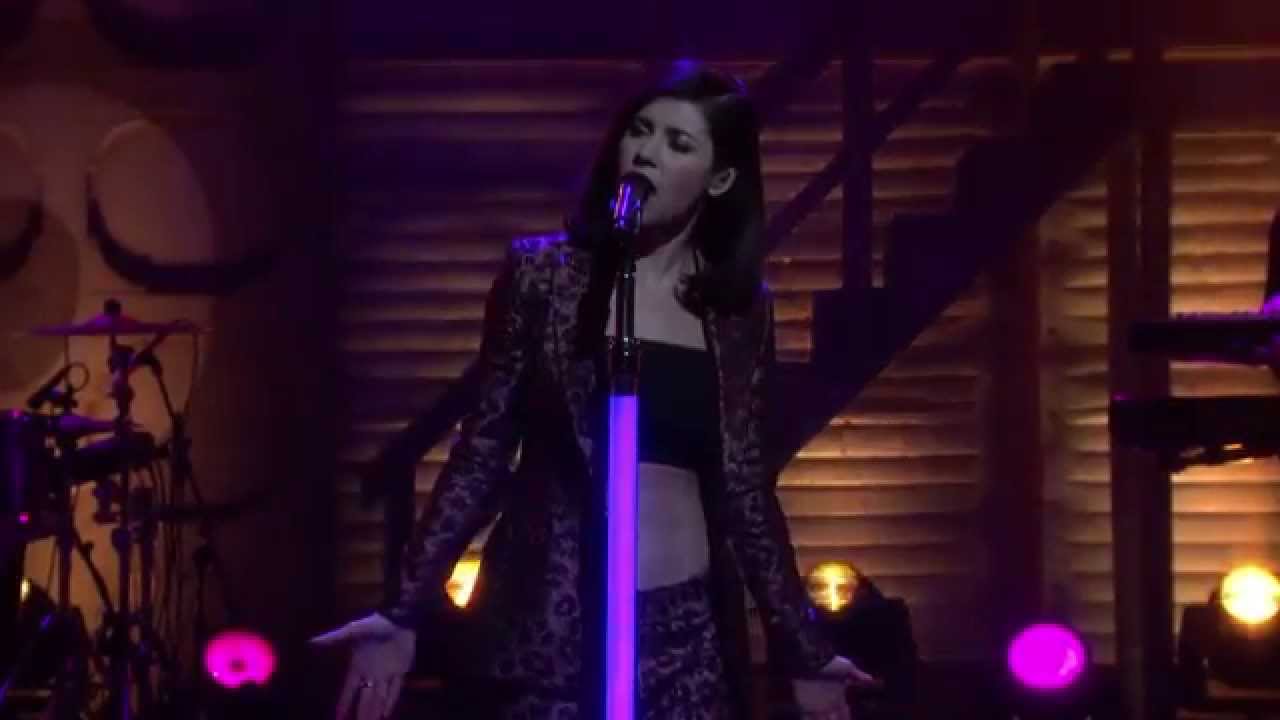 Marina and the Diamonds - Forget (Live Conan O'Brien 27/04/2015)