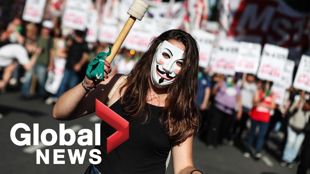 G20 protests take over Buenos Aires streets