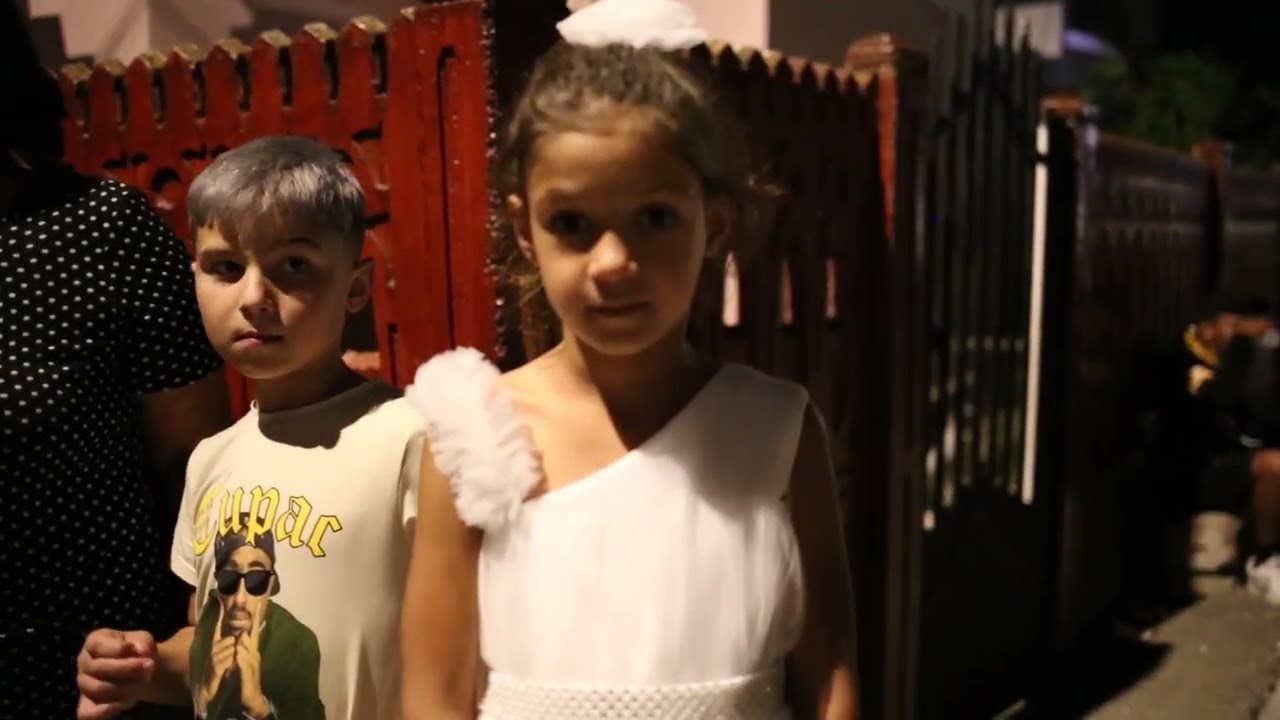 Mare Chef la Botezul copiilor lui Bulă de la Filiași Clip 2