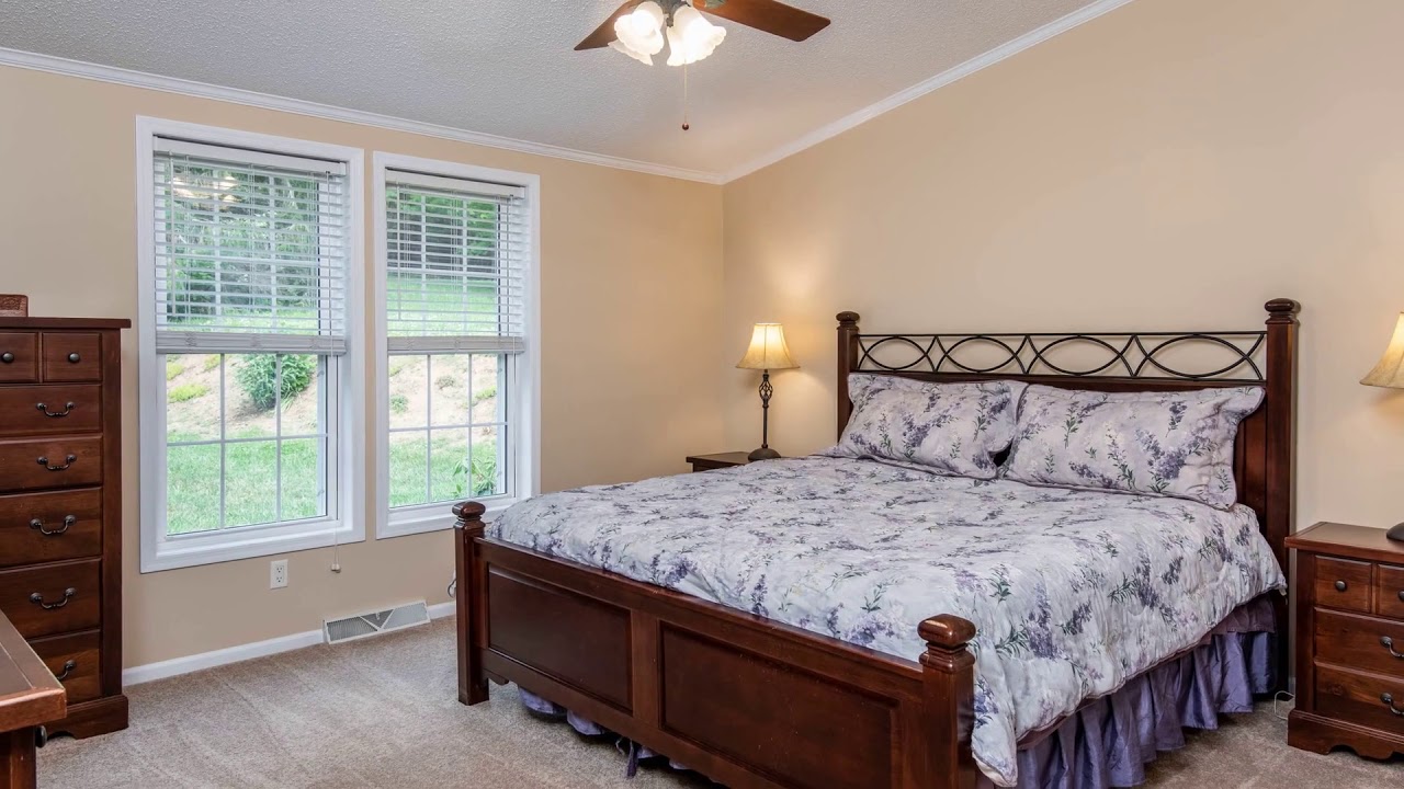 101 Spaulding Ct, Candler NC 28715, USA