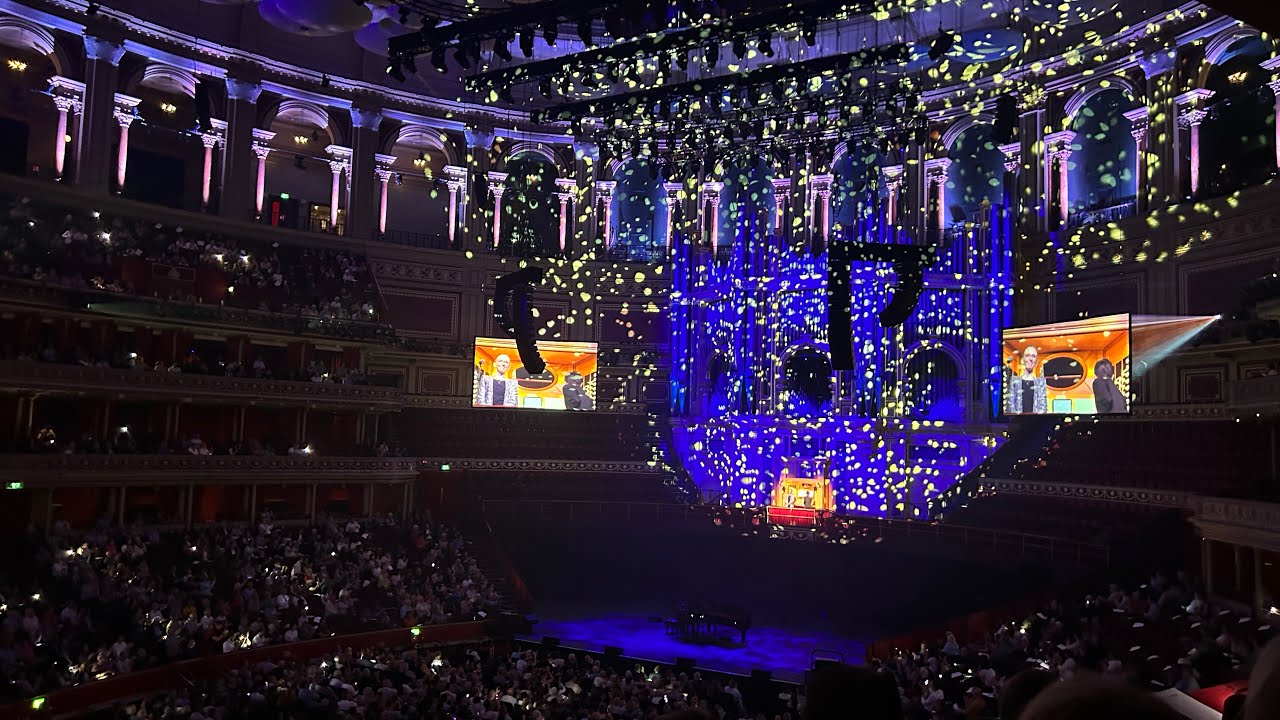 Hans Zimmer’s Cornfield Chase - Interstellar - Performed by Anna Lapwood at the Royal Albert Hall