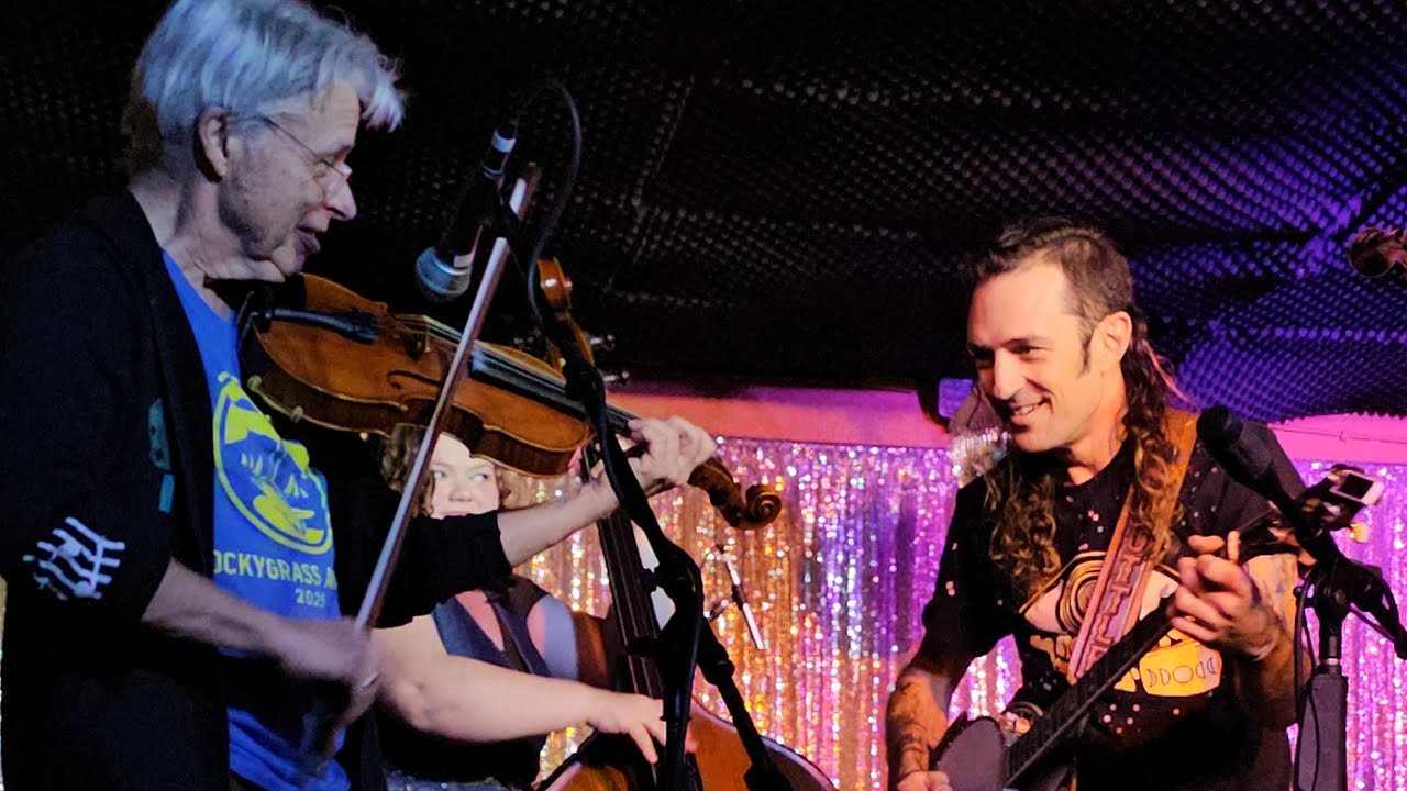 Darol Anger 🎻 + Kyle Tuttle 🪕 Bluegrass Mondays at Dee's