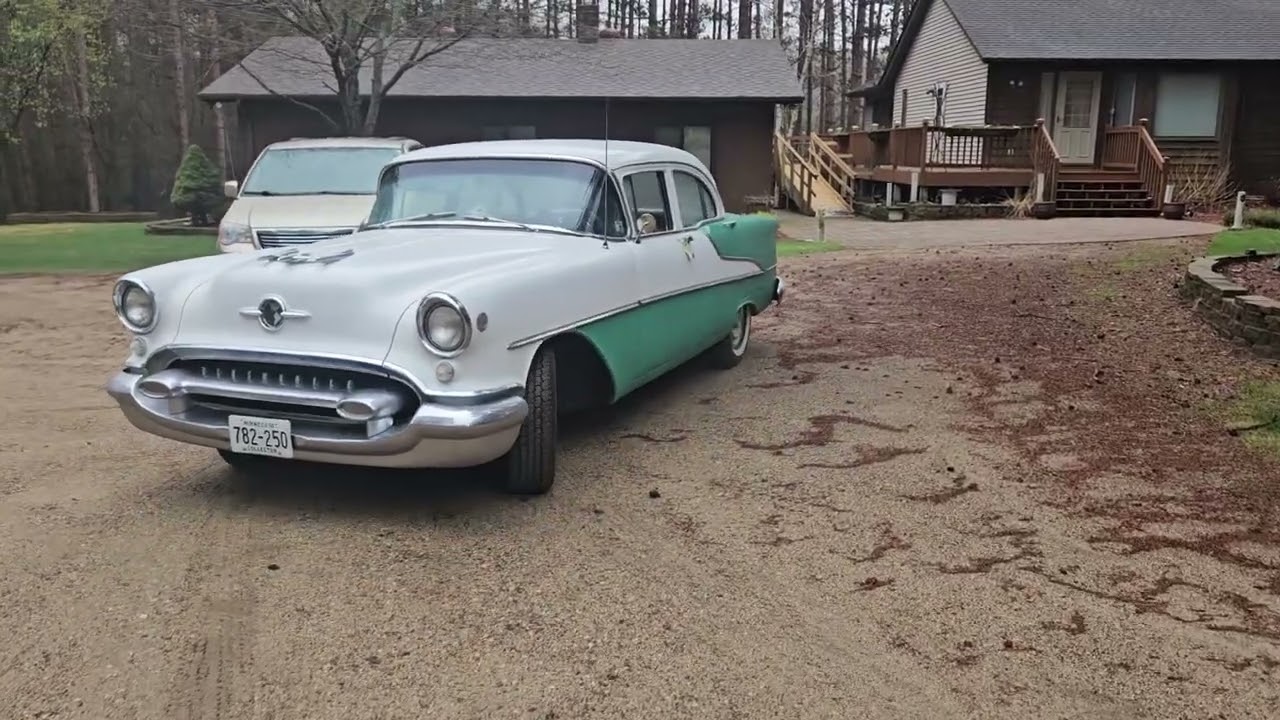 Lot 5 1955 Olds Holiday 88