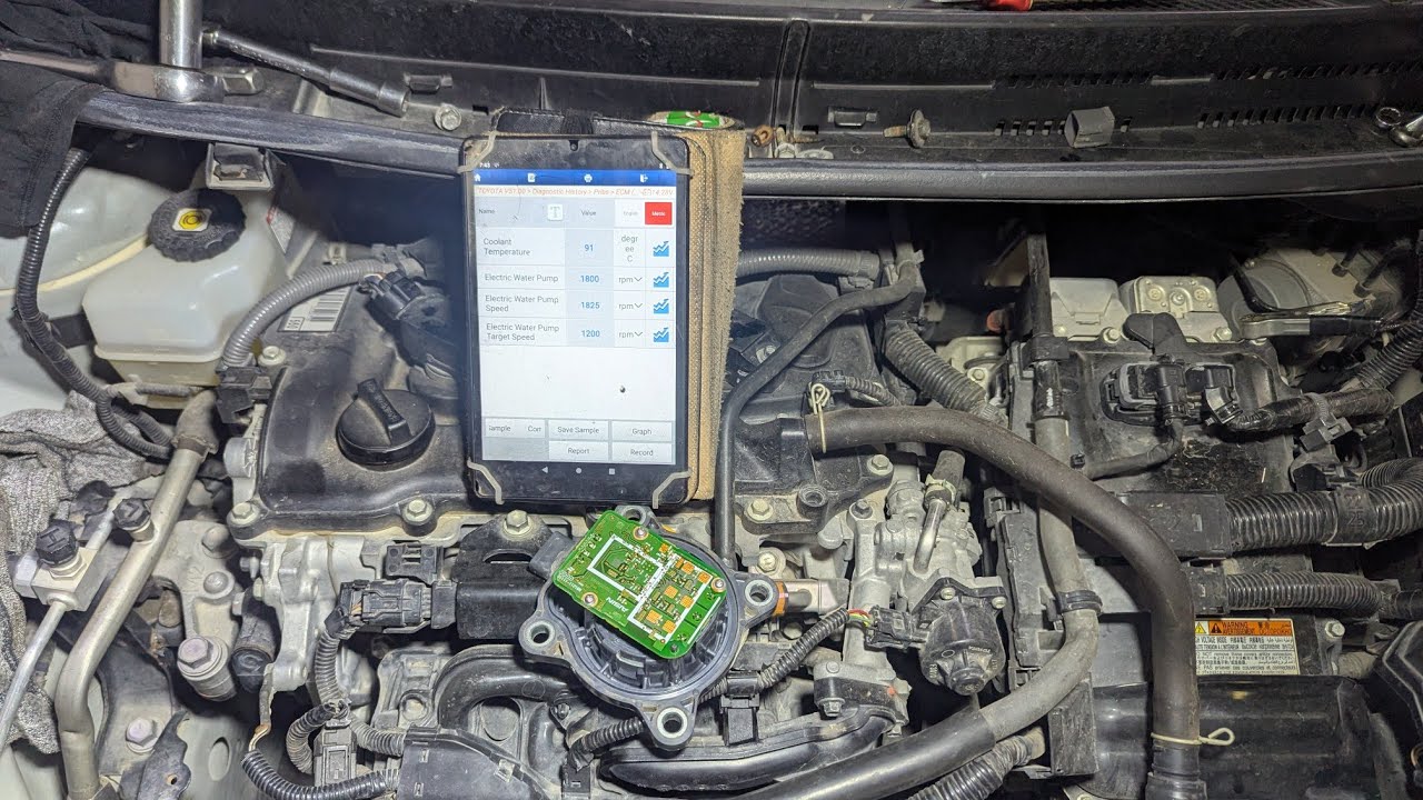2024 Toyota Aqua Dtc P26CA31 Electric Coolant Pump No Signal Problem Solution in 3 Minutes 