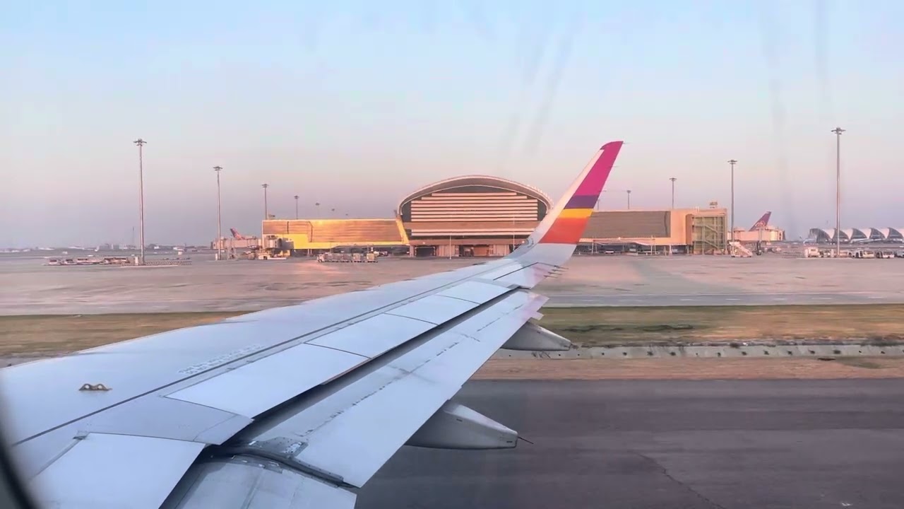 Thai Airways A320 full takeoff from Bangkok-Suvarnabhumi Airport (BKK) to Khon Kaen Airport (KKC).