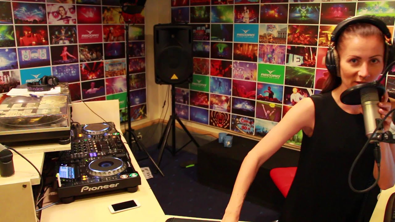 Lady Waks In Da Mix #340 (29-07-2015)