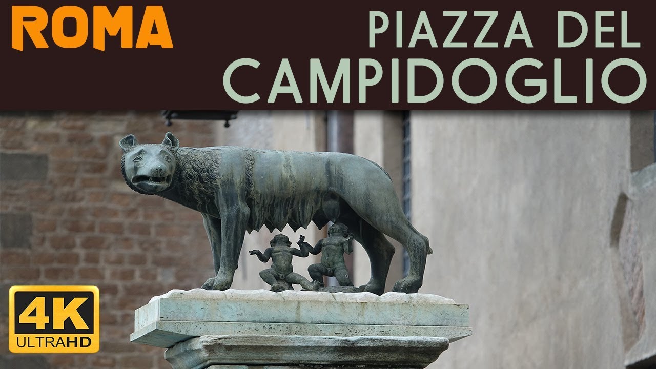 ROMA - Piazza del Campidoglio e la Statua Equestre di Marco Aurelio