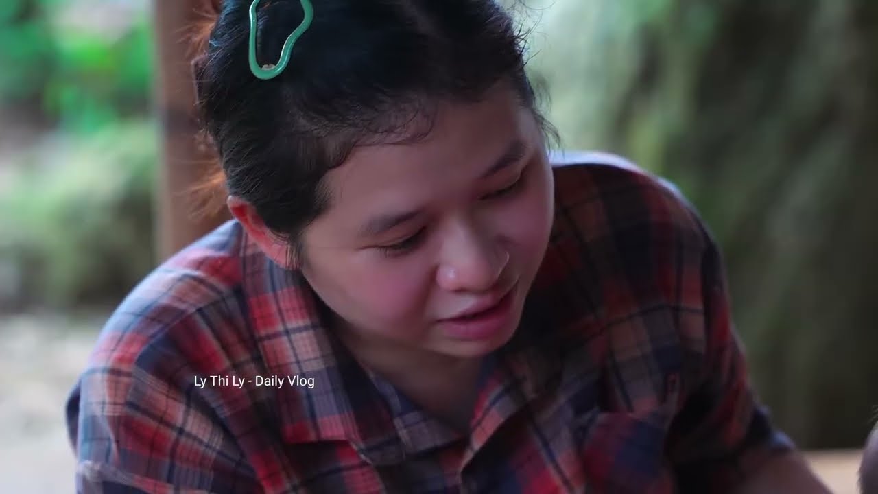 Single Mom Cooks Egg Porridge for Her Baby’s Nutrition – Making Korean-Style Mixed Rice for Lunch