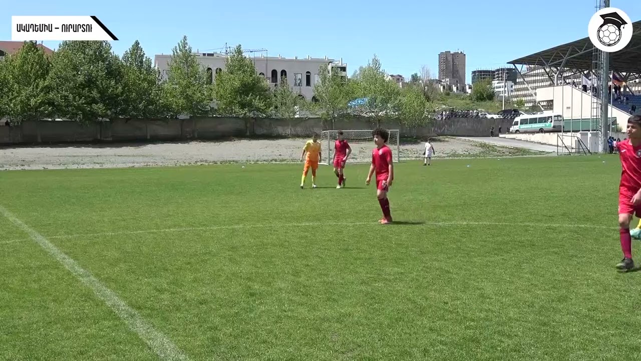 Ակադեմիա 12-2 - Փյունիկ 12-3