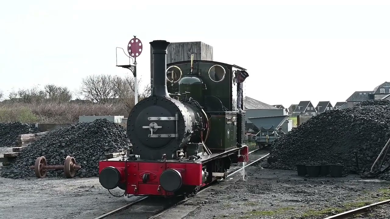 Vintage Trains at the Talyllyn Railway with 'Dolgoch' and 'Sir Haydn'