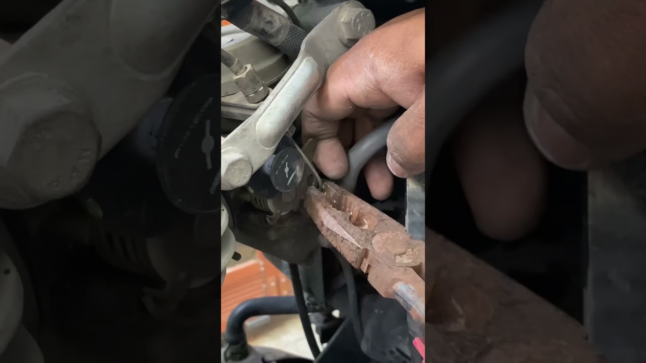 How to Change The Accelerator Cable Royal Enfield Bullet Standard 350 Mod2016#0