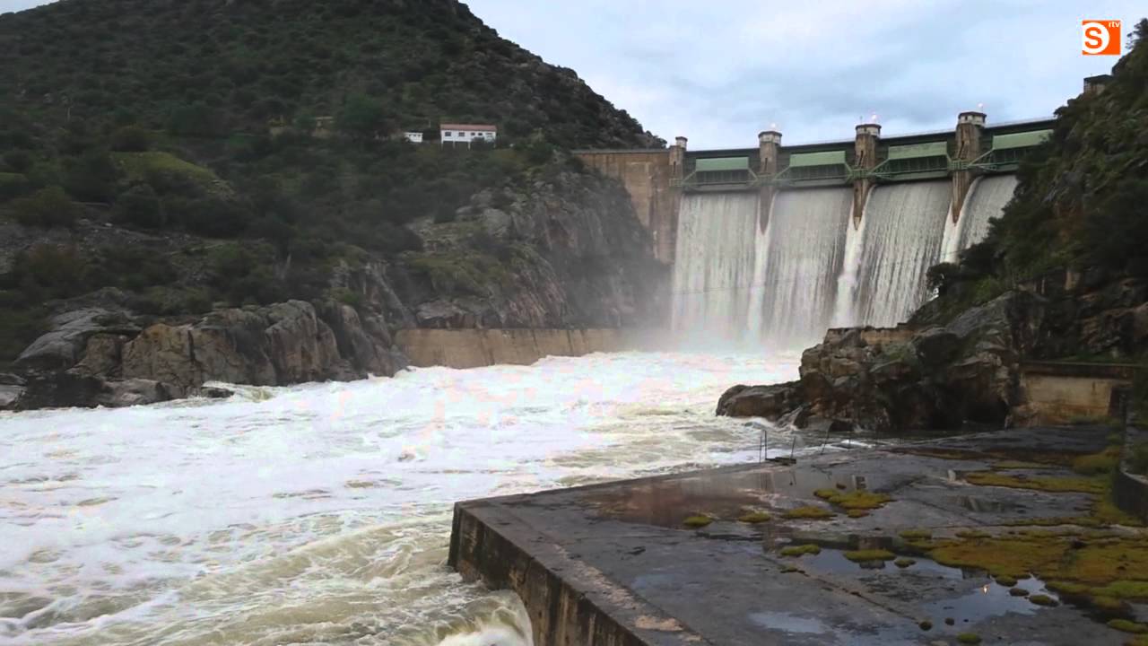 Desembalse de la presa de Saucelle