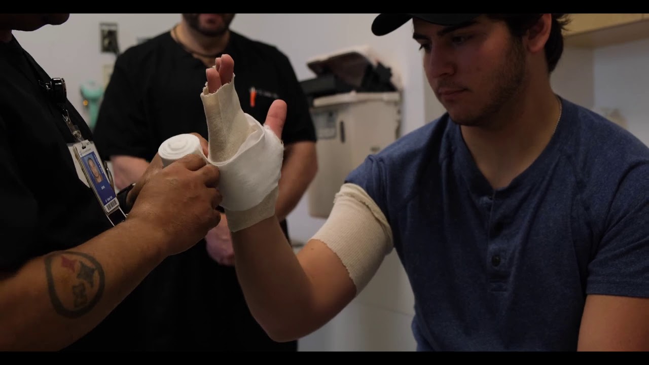 Application of Long Arm Posterior Splint