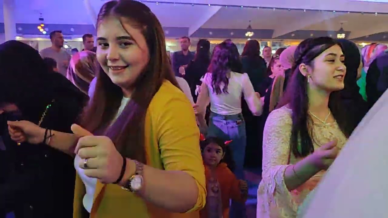 GÜLÜŞAN & KASIM ÇAĞLARIN DÜĞÜNÜ KAYINBABADAN BU NE PERFORMANS ÇOŞKU