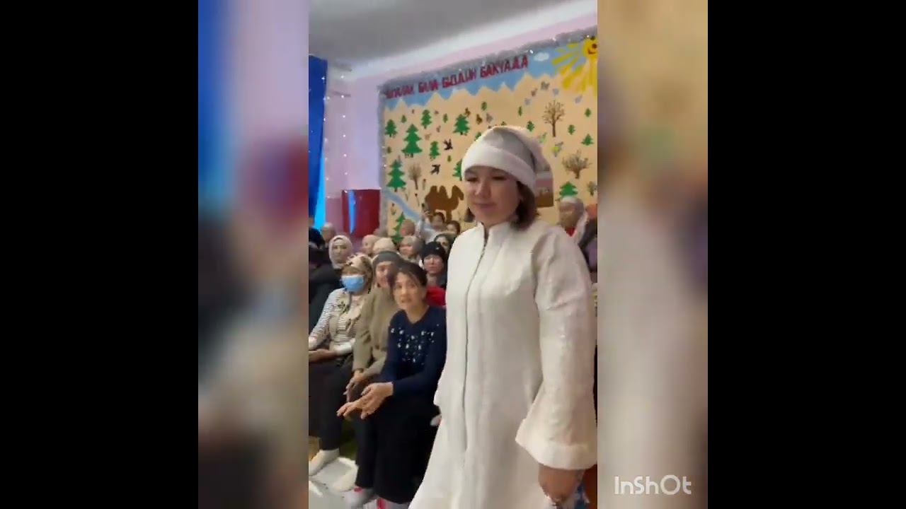 Новогодний утренник старшей группы ( отрывок). ДОУ /1 