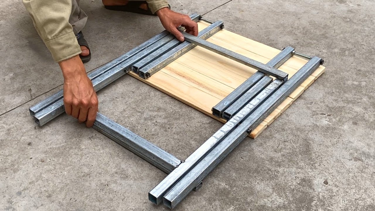 DIY - Craftsman's Ideas/Smart Manual Folding Table Production Process/Metal Smart Folding Utensils !