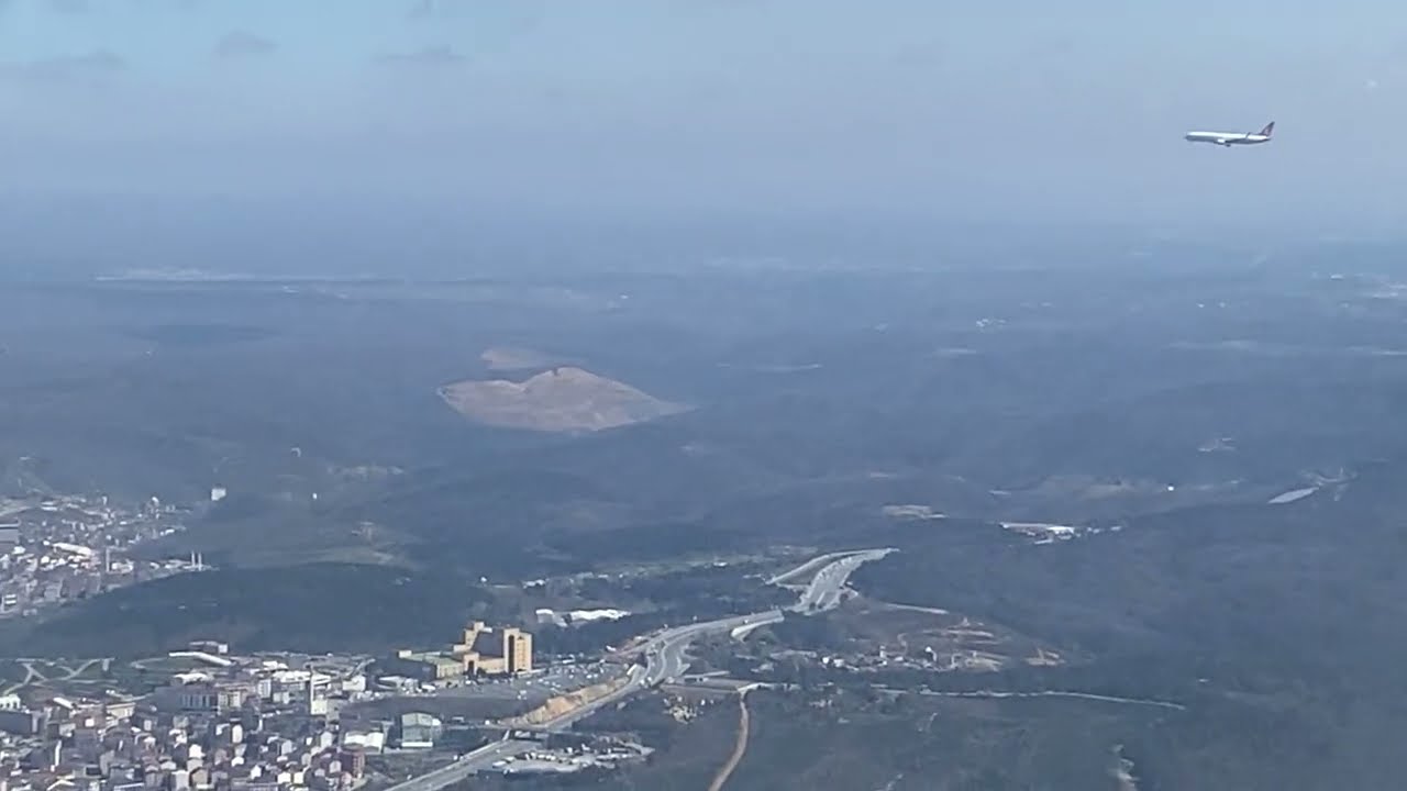 Breathtaking views of landing at Istanbul airport.