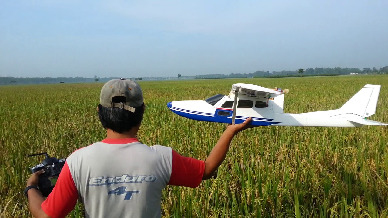 Pesawat wd bersuara enjine karya penjual mie ayam jember mas budi