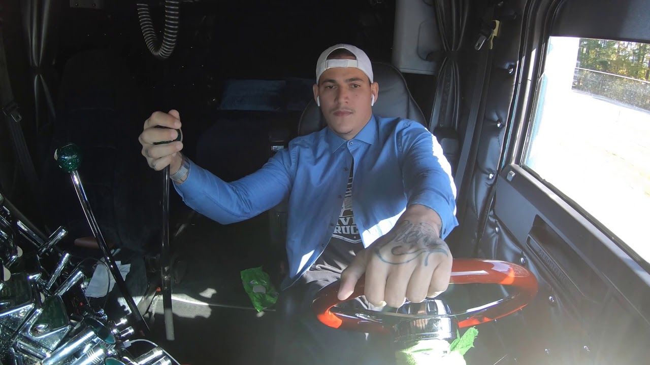 Driving a 13 Speed with Twin Stick in two Different Ways