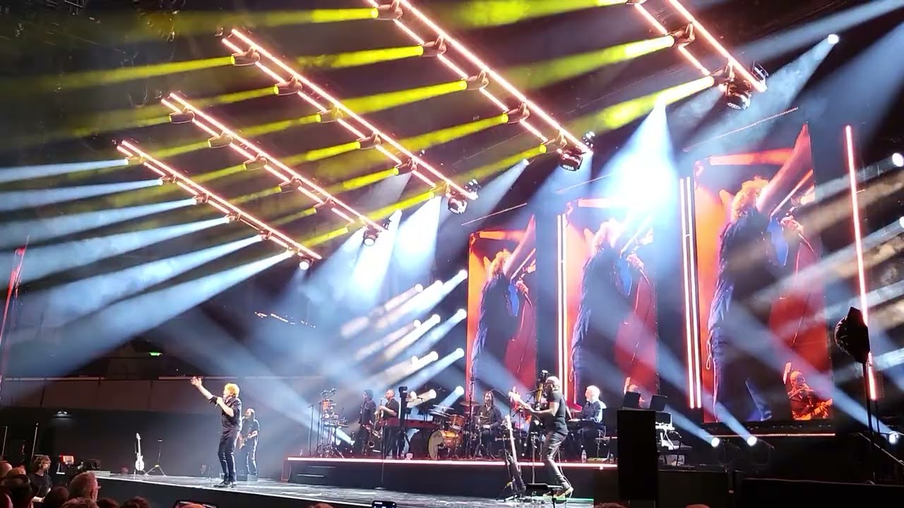 Simply Red - Something Got Me Started (Live at Wien, 5.11.2025)