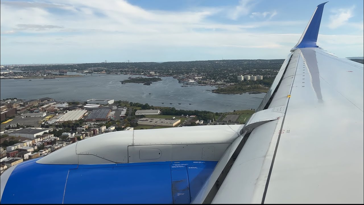 United 757-200 Landing in Newark (EWR)