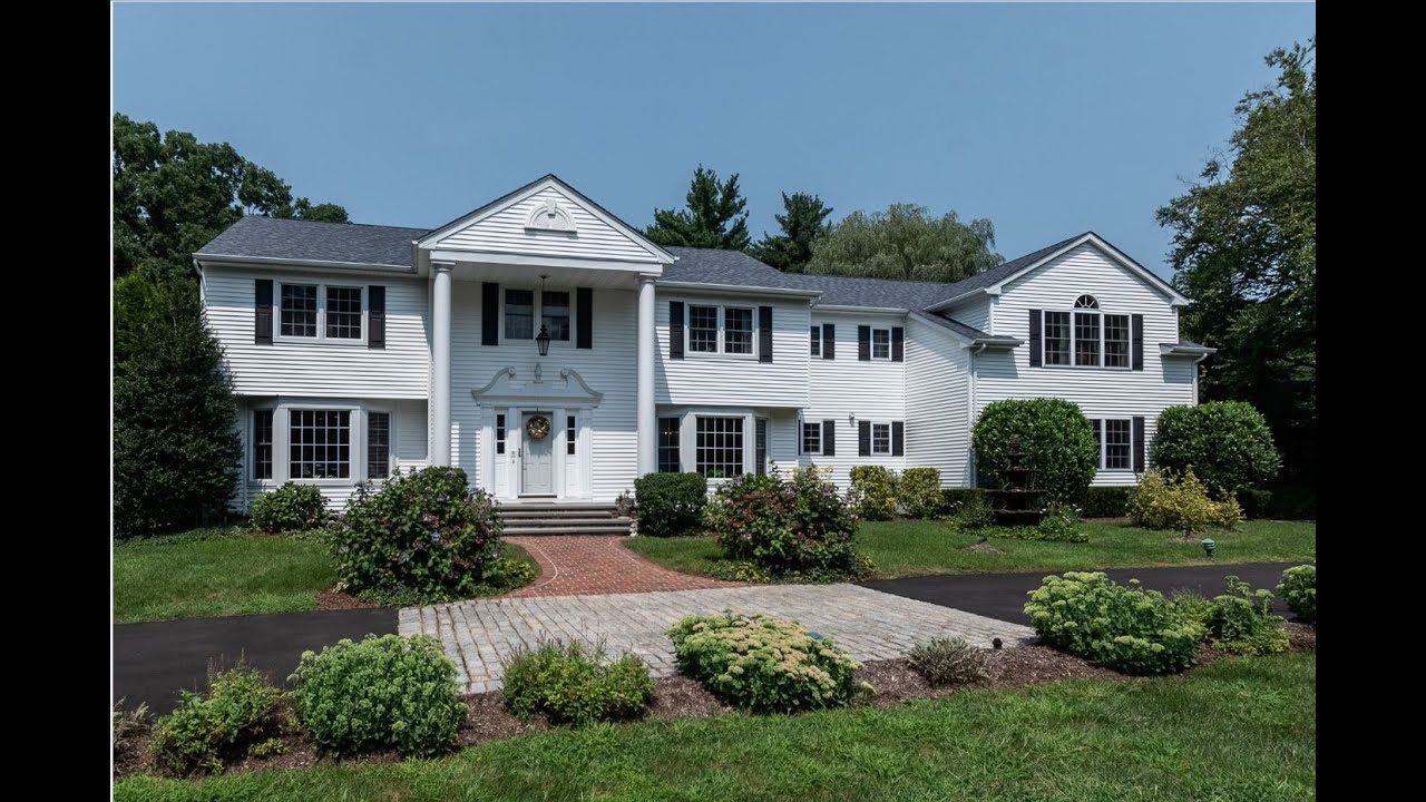 Smithtown Estate Walkthrough with Top Agent Paul Perrone