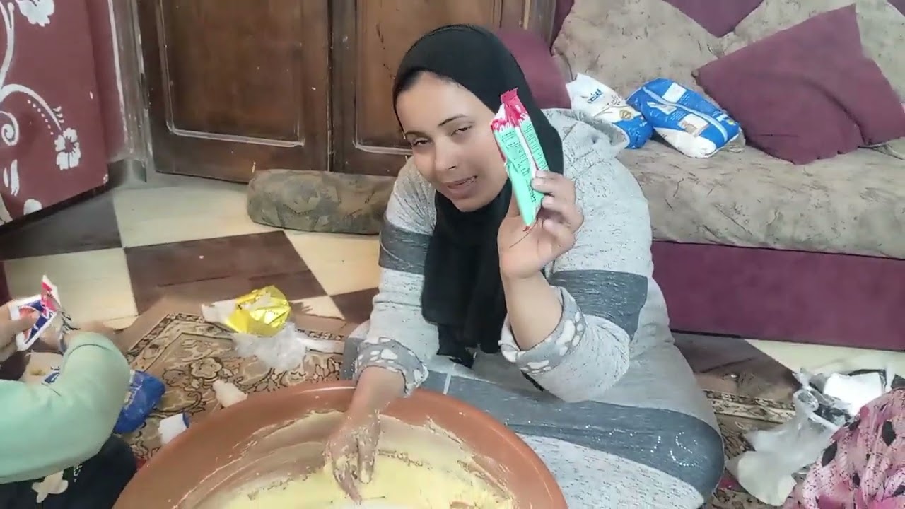 يا كحك العيد يا بسكويت كل سنه وانتم طيبين عملت بسكوت العيد قمر قمر قمر 