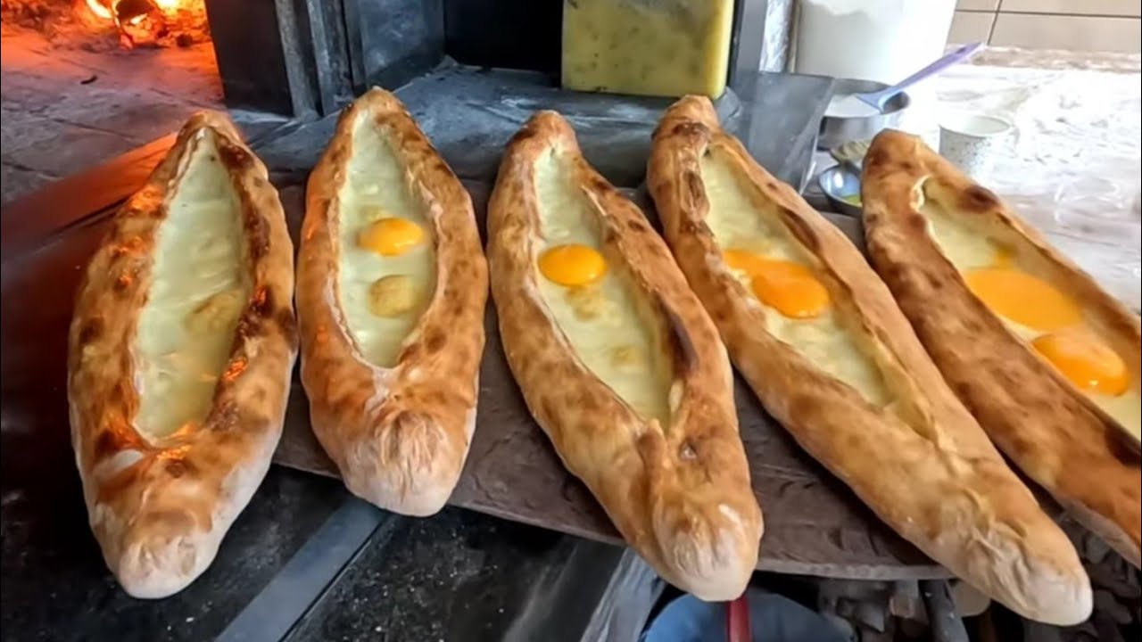 Yemek İçin Vakittir | Trabzon Taş Fırın Meşhur Peynirli Kıymalı Pide