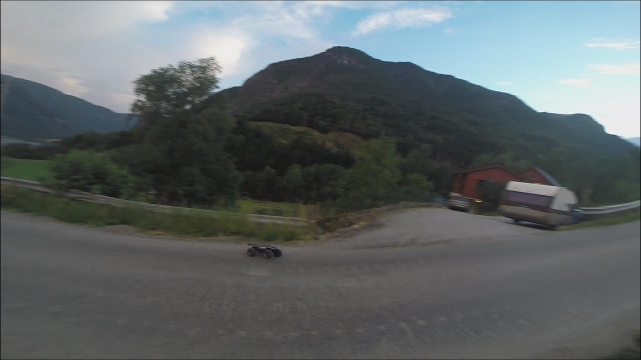Traxxas E Revo bashing