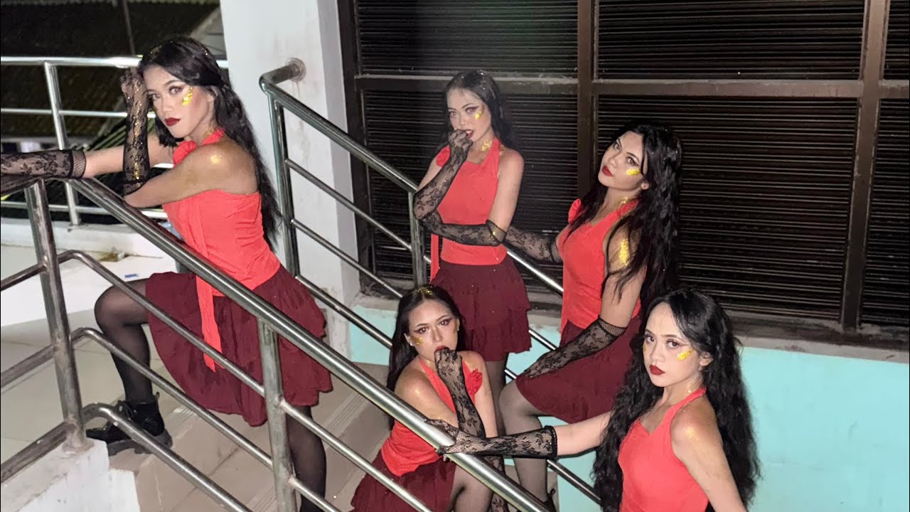 BLACKSWANS - BAPORA PERFOMANCE