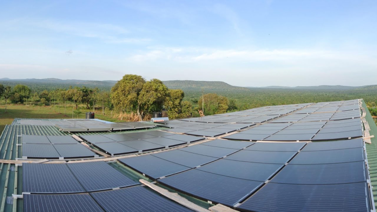 Photovoltaik für Afrika - Teil 2: Solaranlage ist installiert und läuft!