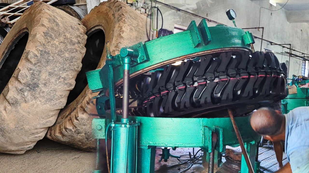 How to Retreading of Old Big Tires | Restoration of JCB Tires