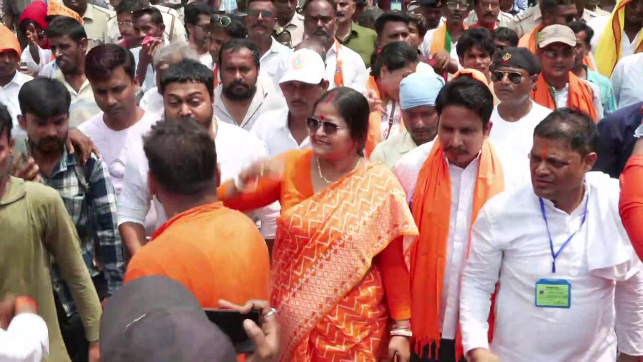 Road show in Barrackpore, West Bengal.