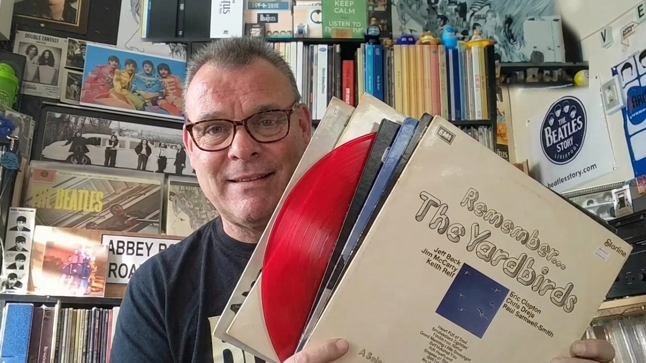 A week of record digging and record shopping    #music  #thebeatles #vinyl #recordcollector