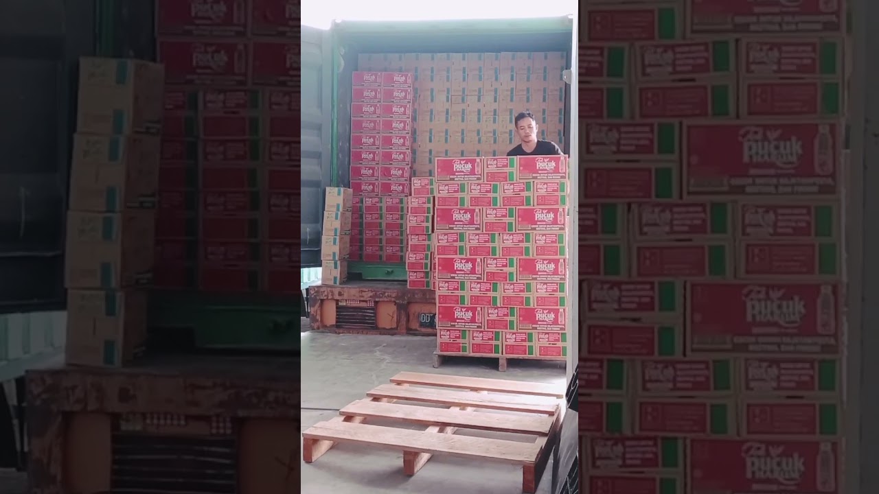 Begini proses bongkar muat container