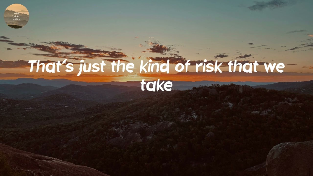 Kelsea Ballerini - HEARTFIRST (Lyric Video)