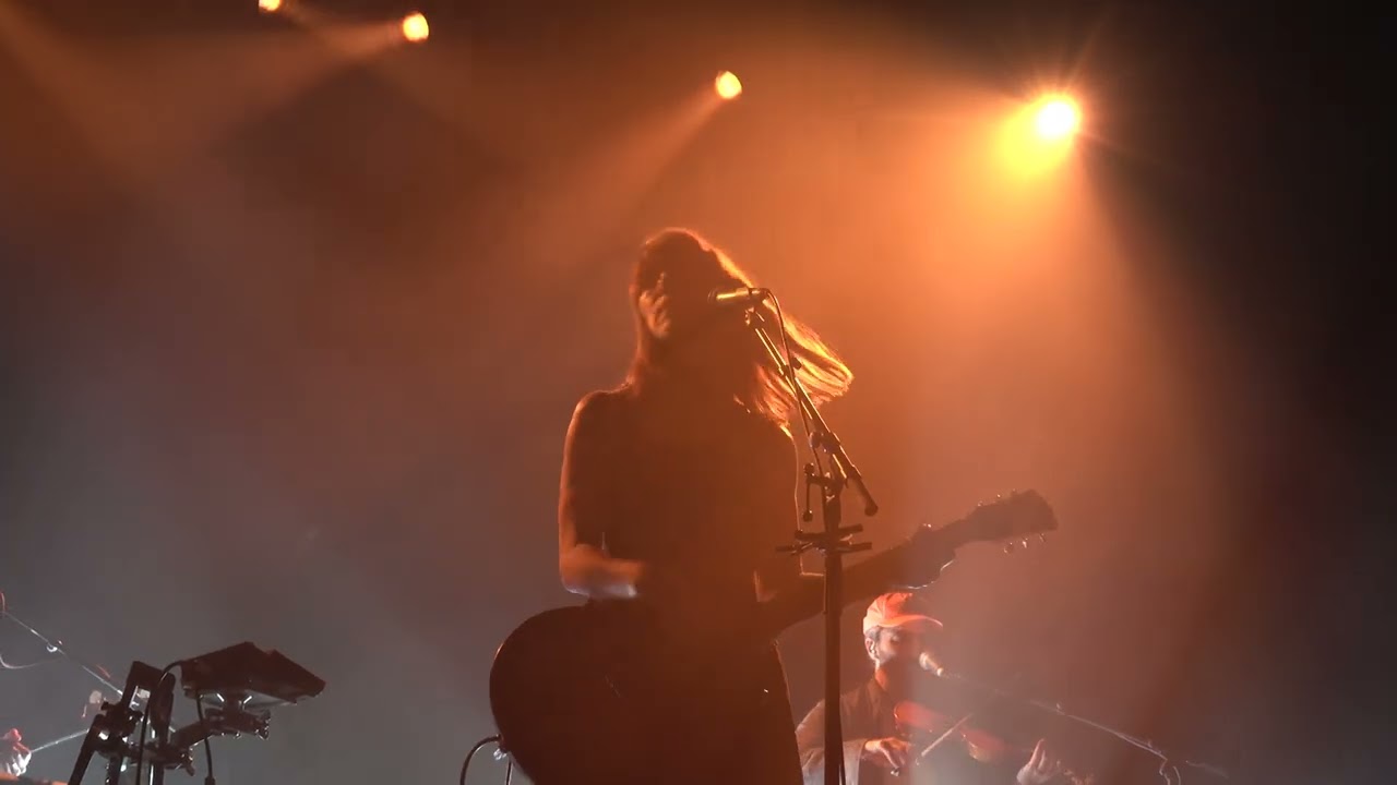 Feist - A Commotion (Brooklyn Steel, NYC 5/14/23)