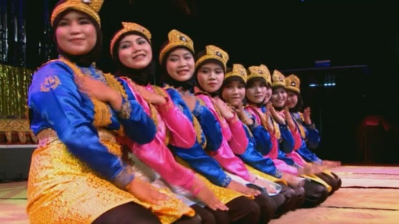 Tari Ratoh Jaroe (Ratoh Jaroe Dance) - Kosentra Group - Tari Saman