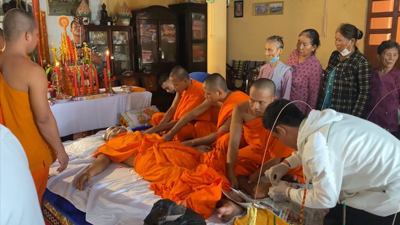 Sư cả Chùa Nước Mặn ( Tứk Pray ) Huyện long Phú Sóc Trăng.!